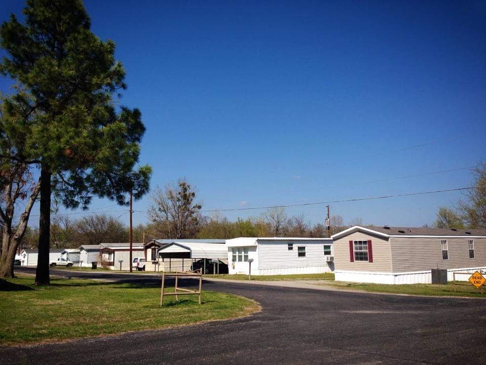 Oaks Mobile Home Park | 500 N Dorothy Ave, Claremore, OK 74017, USA | Phone: (918) 341-5779