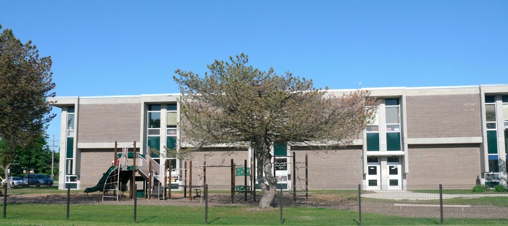 Brown Deer Elementary School | 5757 W Dean Rd, Brown Deer, WI 53223, USA | Phone: (414) 371-6800