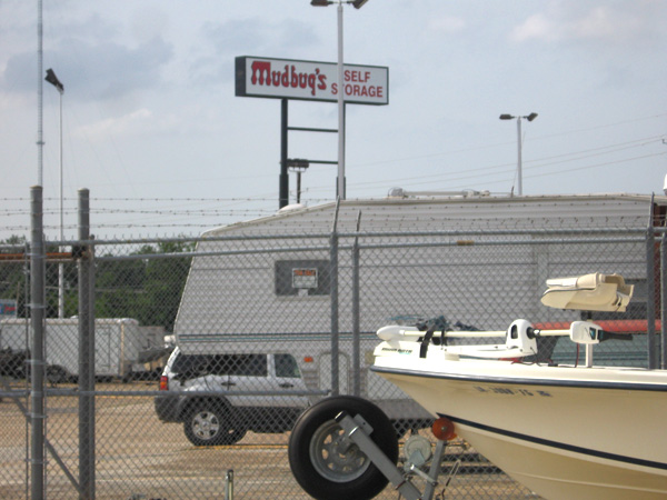 Mudbugs Self Storage | 2024 Belle Chasse Hwy, Gretna, LA 70056, USA | Phone: (504) 229-3321