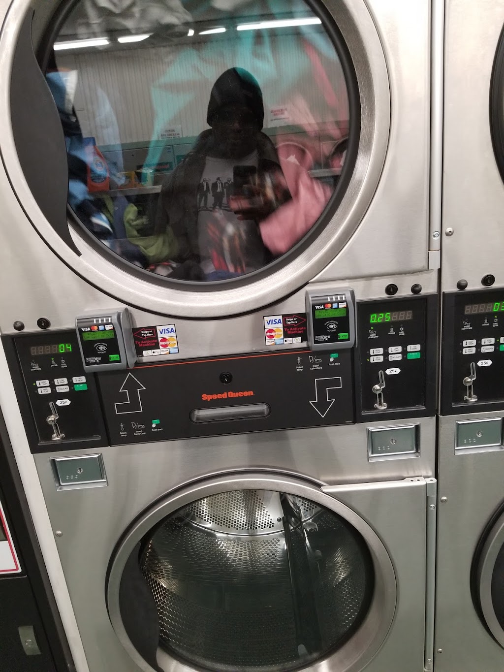 Greenhills Laundromat | 6 Endicott St, Cincinnati, OH 45218, USA | Phone: (513) 549-1044