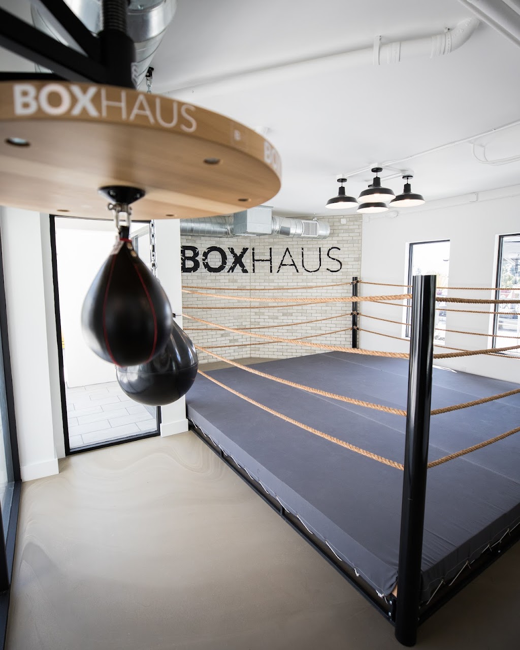 BOXHAUS | 13050 San Vicente Blvd Suite 202, Los Angeles, CA 90049, USA | Phone: (310) 986-2320