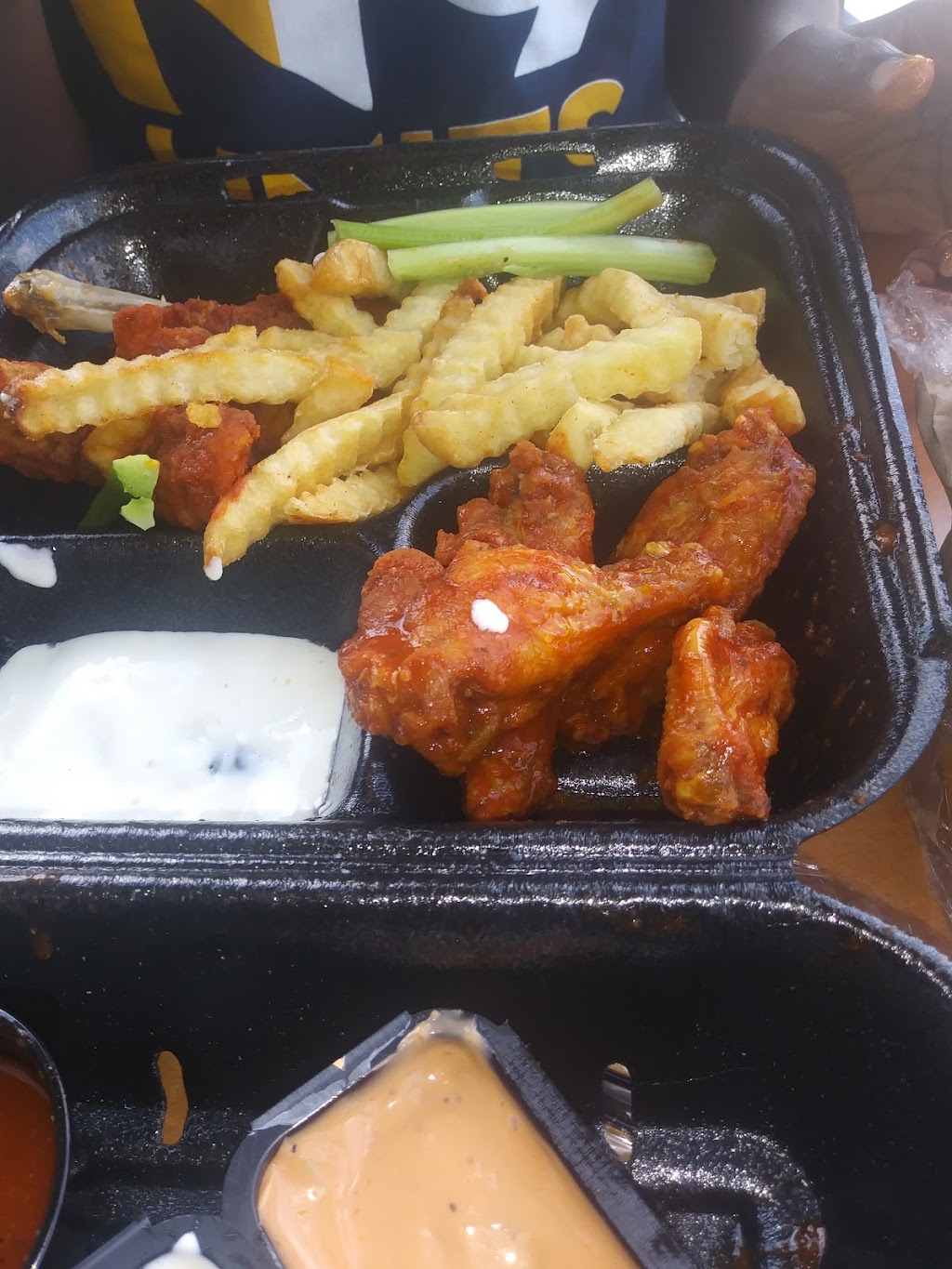 Atlantas Best Wings | 490 Fairburn Rd SW A, Atlanta, GA 30331, USA | Phone: (404) 691-5538