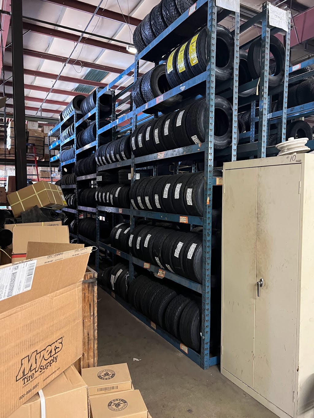 Dealers Tire Supply Inc | 560 S 35th Ave, Phoenix, AZ 85009, USA | Phone: (602) 233-1969