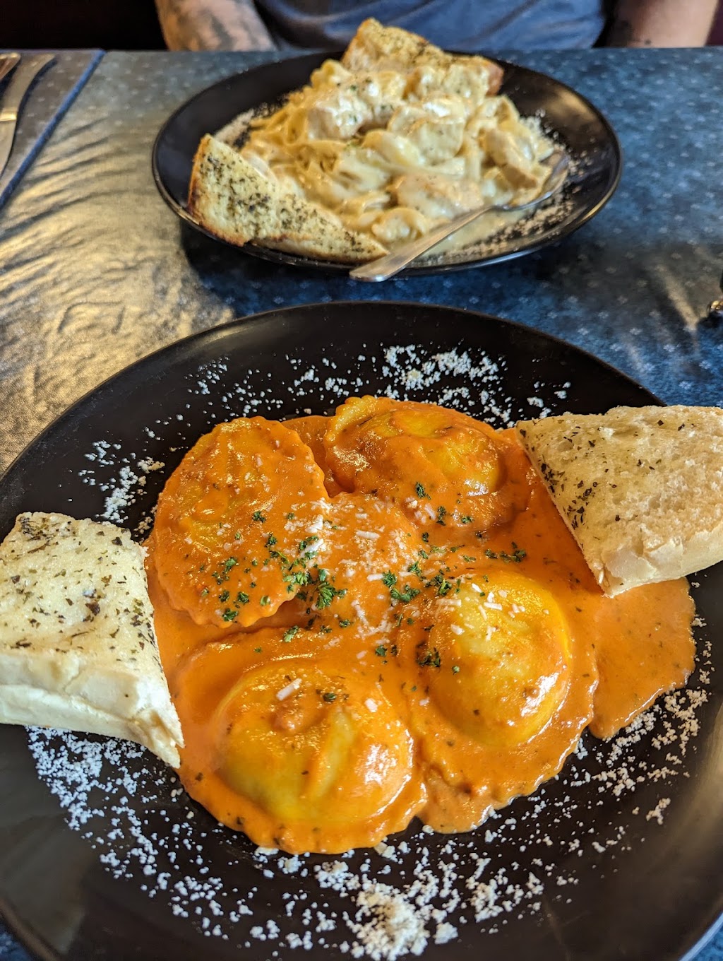 DRoccos Italian Restaurant | 301 Mill St, Occoquan Historic District, VA 22125, USA | Phone: (571) 572-3087