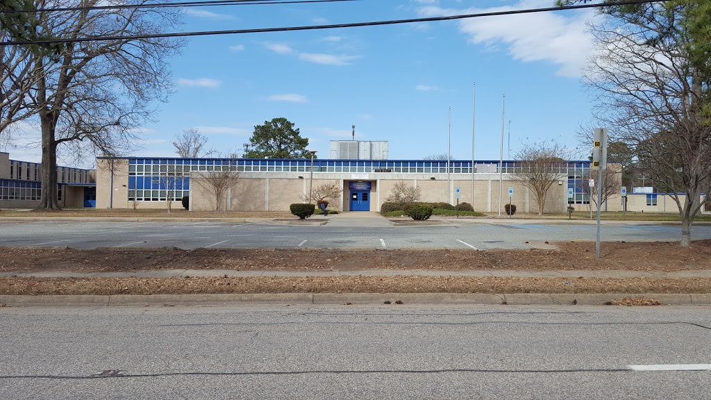 Denbigh High School | 259 Denbigh Blvd #3313, Newport News, VA 23608, USA | Phone: (757) 886-7700