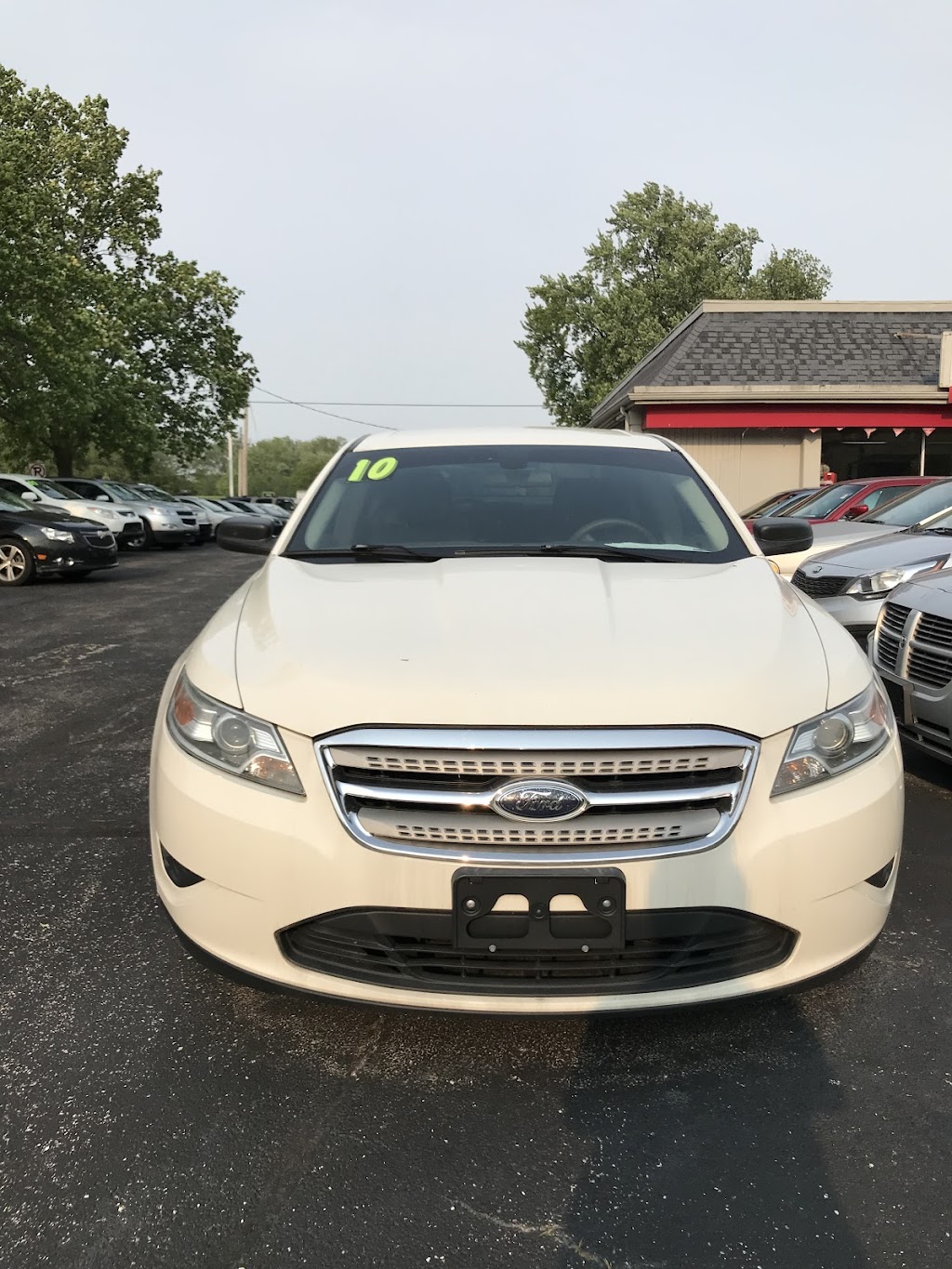 Coveys Auto Sales | 1101 First St, Huntington, IN 46750, USA | Phone: (260) 356-9447