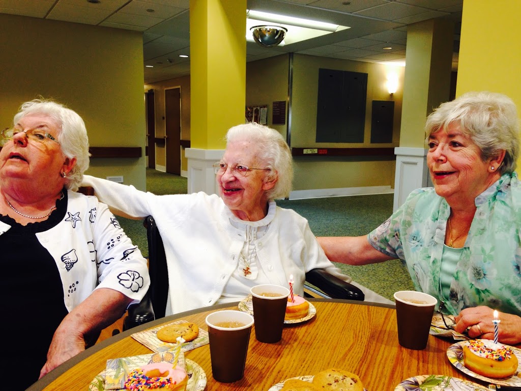 Oak Crest Senior Living Community | 8820 Walther Blvd, Parkville, MD 21234, USA | Phone: (410) 665-2222