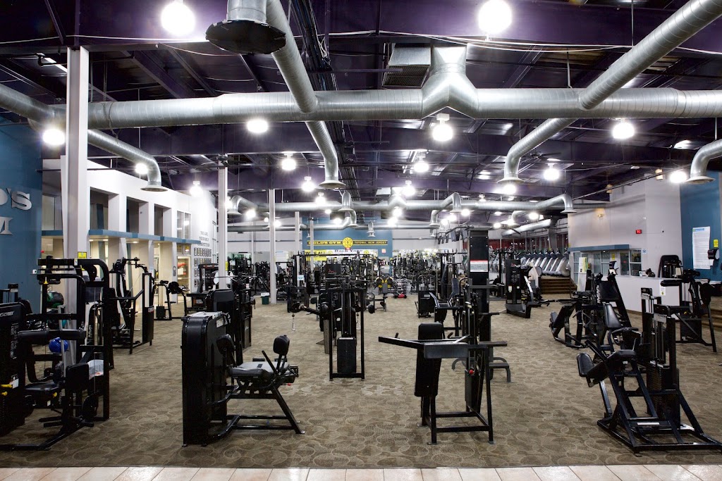 Golds Gym | 18 Furler St, Totowa, NJ 07512, USA | Phone: (973) 256-4653