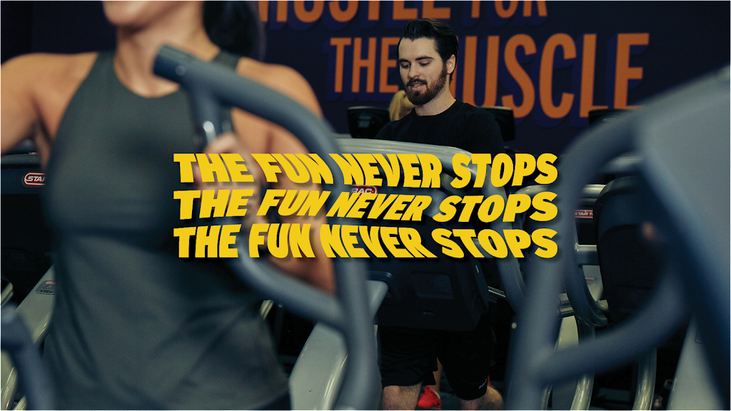Crunch Fitness - Riverview | 10615 Big Bend Rd, Riverview, FL 33579, USA | Phone: (813) 488-1118