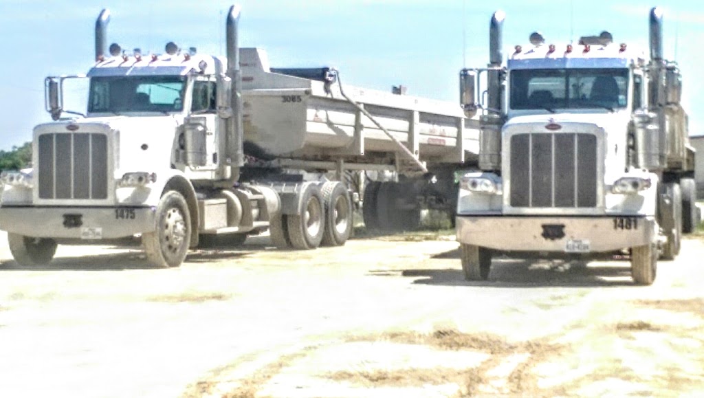 Tutle & Tutle Trucking Inc | 3672 US-67, Cleburne, TX 76033, USA | Phone: (817) 556-2131