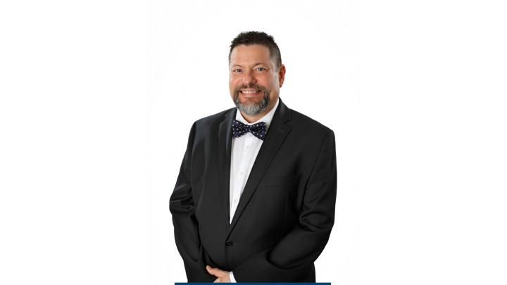 Lake Eye Associates: Jose Alfredo Vazquez, MD | 5431 FL-44, Wildwood, FL 34785, USA | Phone: (352) 360-6261