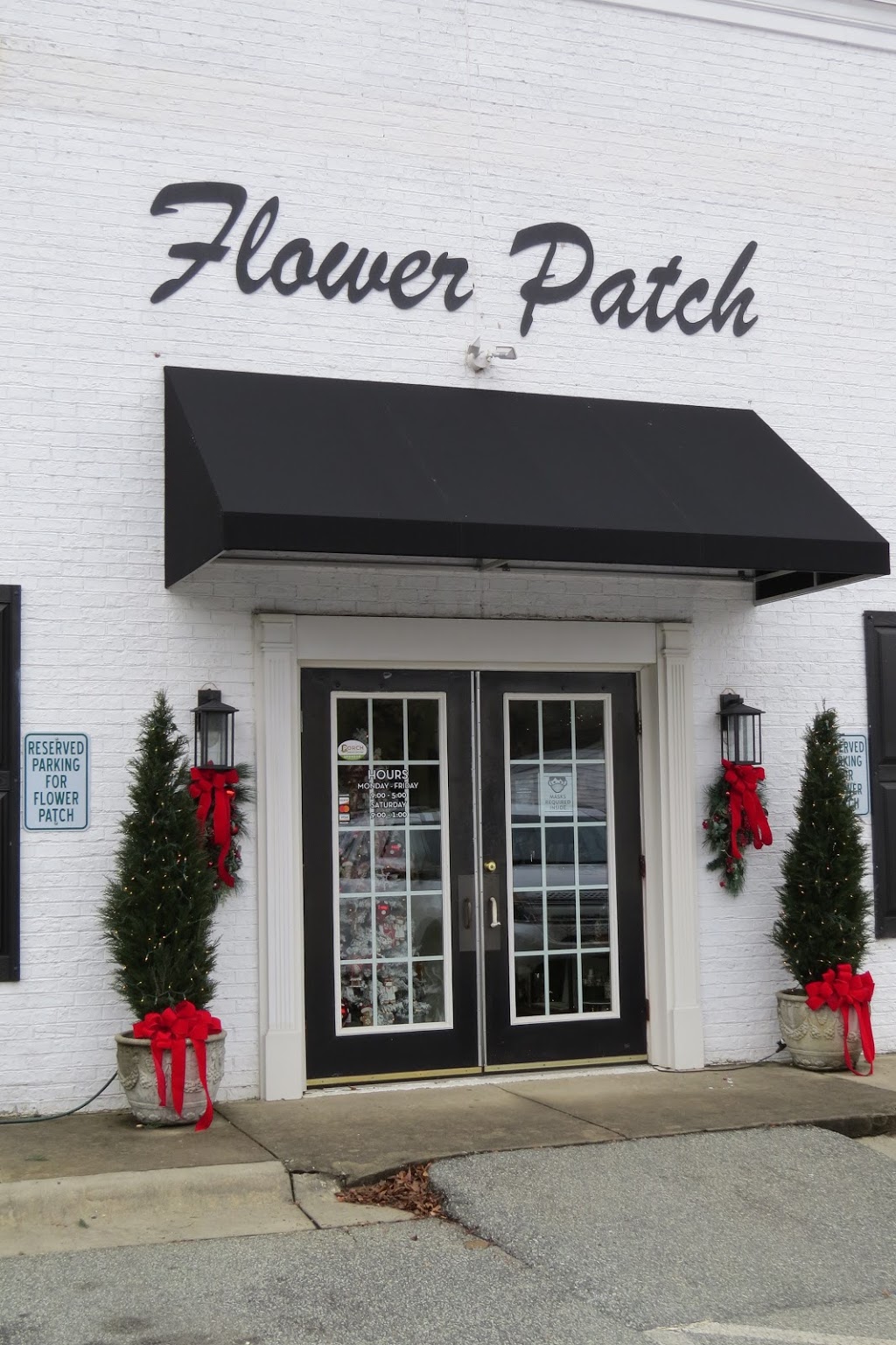 Flower Patch | 640 N Churton St, Hillsborough, NC 27278, USA | Phone: (919) 732-3928