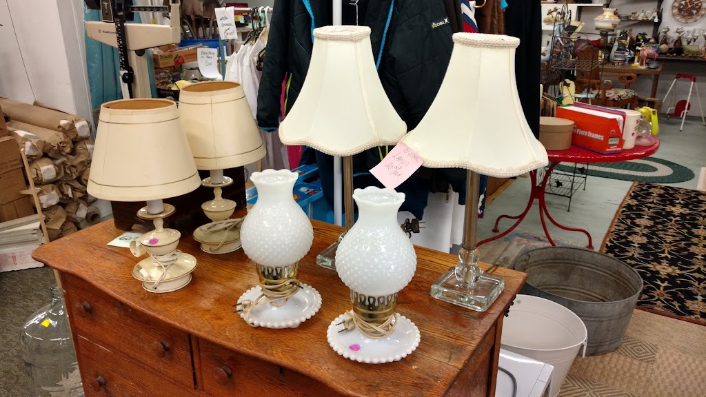 Boardwalk Thrift | 1501 Aster Ave, Akron, OH 44301, USA | Phone: (330) 835-7570