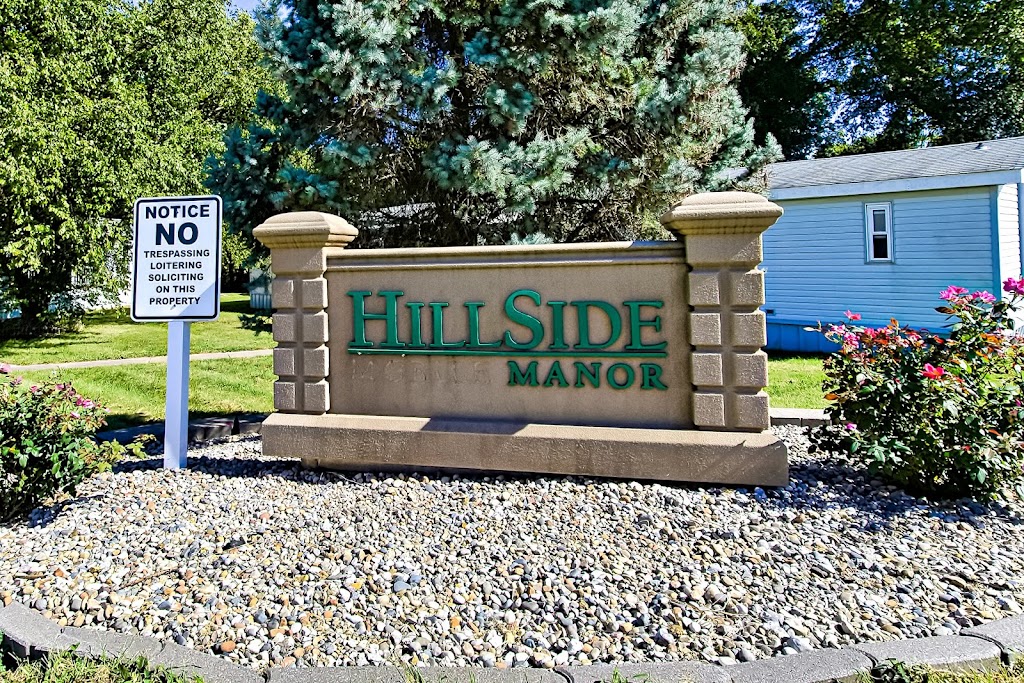 Hillside Manor 1 Ray Dr, O'Fallon, MO 63366