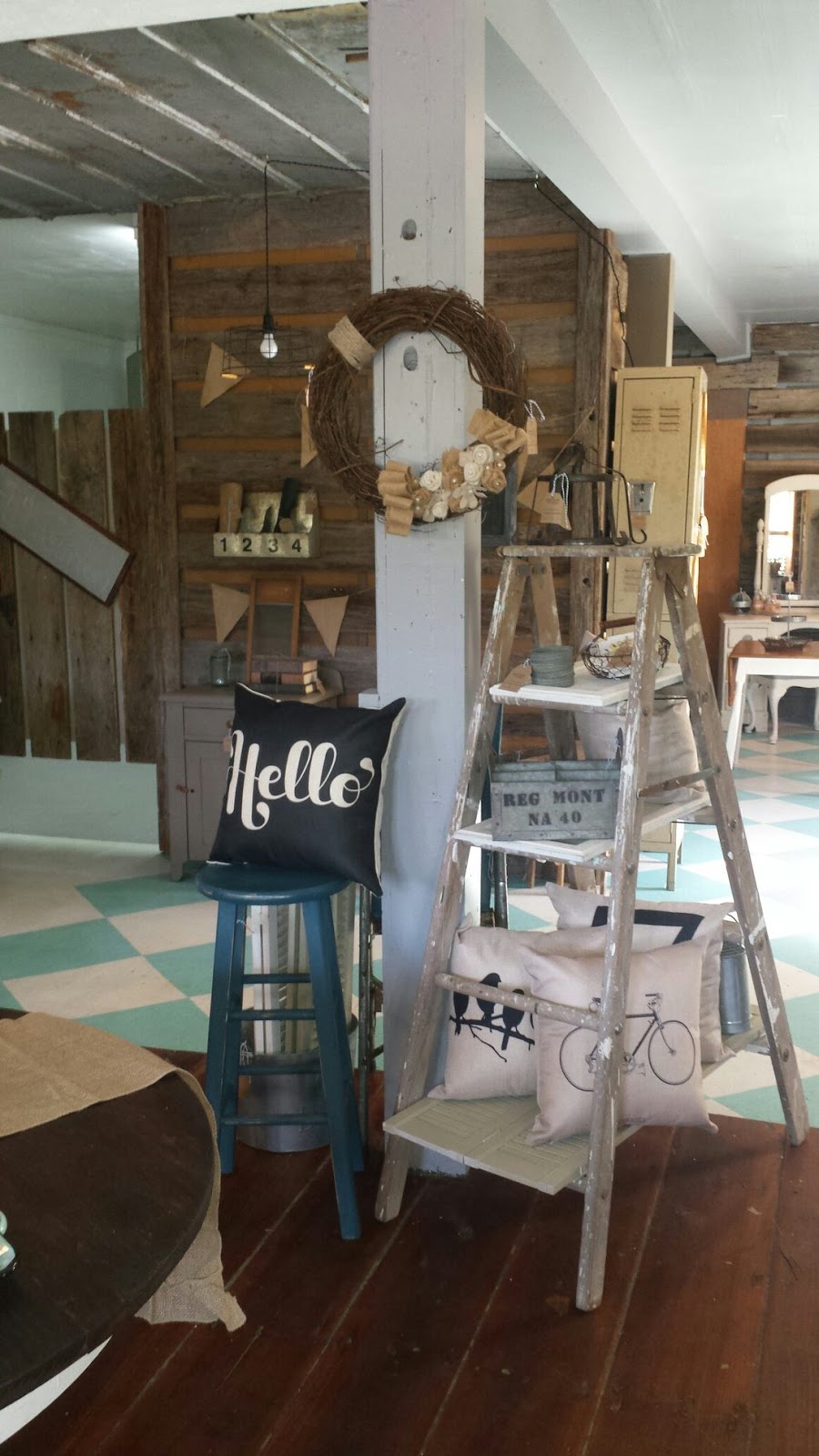 Farm Fresh Vintage Finds and Creamery | 1861 Fairview Blvd, Fairview, TN 37062, USA | Phone: (615) 415-1745