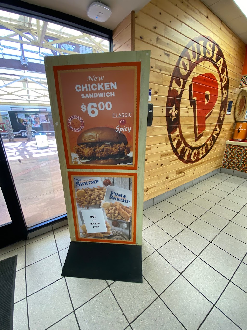 Popeyes Louisiana Kitchen | Hickham Food Court Bldg 1232, Joint Base Pearl Harbor-Hickam, HI 96853, USA | Phone: (808) 422-4425