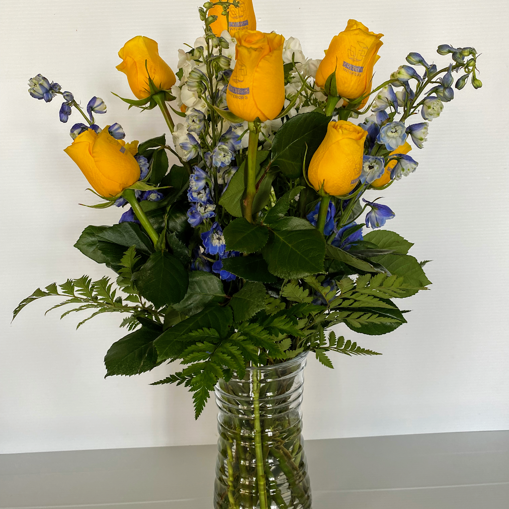Talk ta Me Floral | 26560 W 207th St, Spring Hill, KS 66083, USA | Phone: (913) 717-6731 Talk ta Me Floral | 26560 W 207th St, Spring Hill, KS 66083, USA | Phone: (913) 717-6731