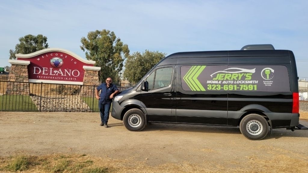 Jerrys Auto Locksmith | 810 Asti St, Delano, CA 93215, USA | Phone: (661) 539-7744