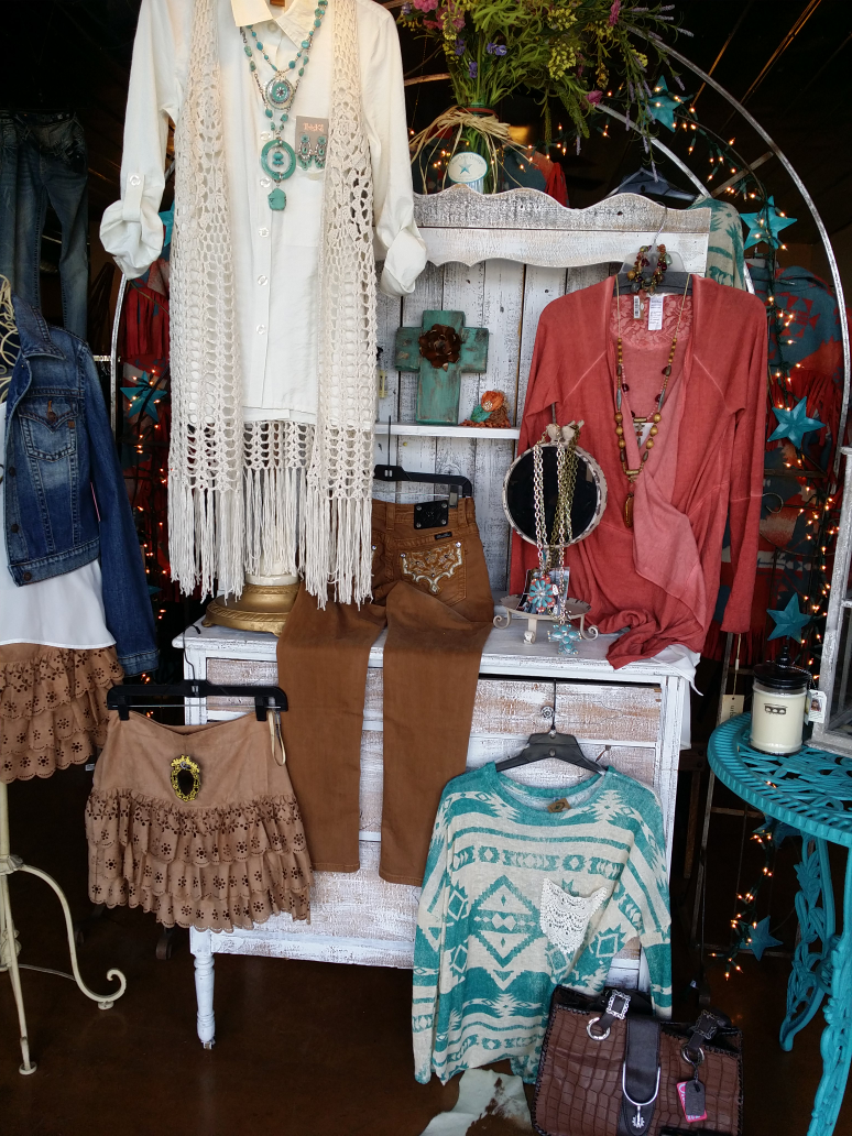 Terra Cotta Boutique | 902 Halsell Ave, Bridgeport, TX 76426 | Phone: (940) 683-3100