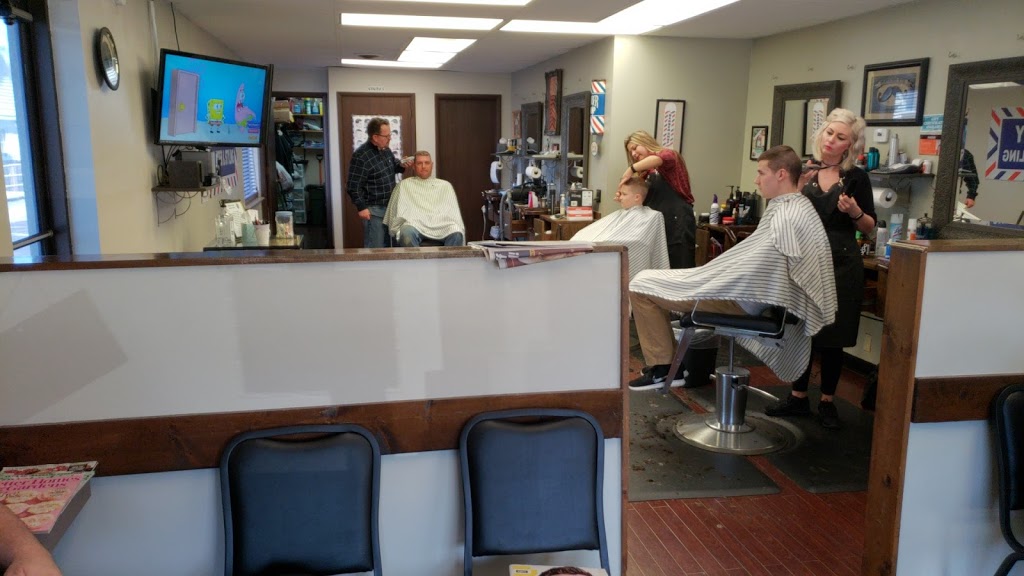 Hinckley Barber & Styling | 53 W 130th St A, Hinckley, OH 44233, USA | Phone: (330) 225-4403