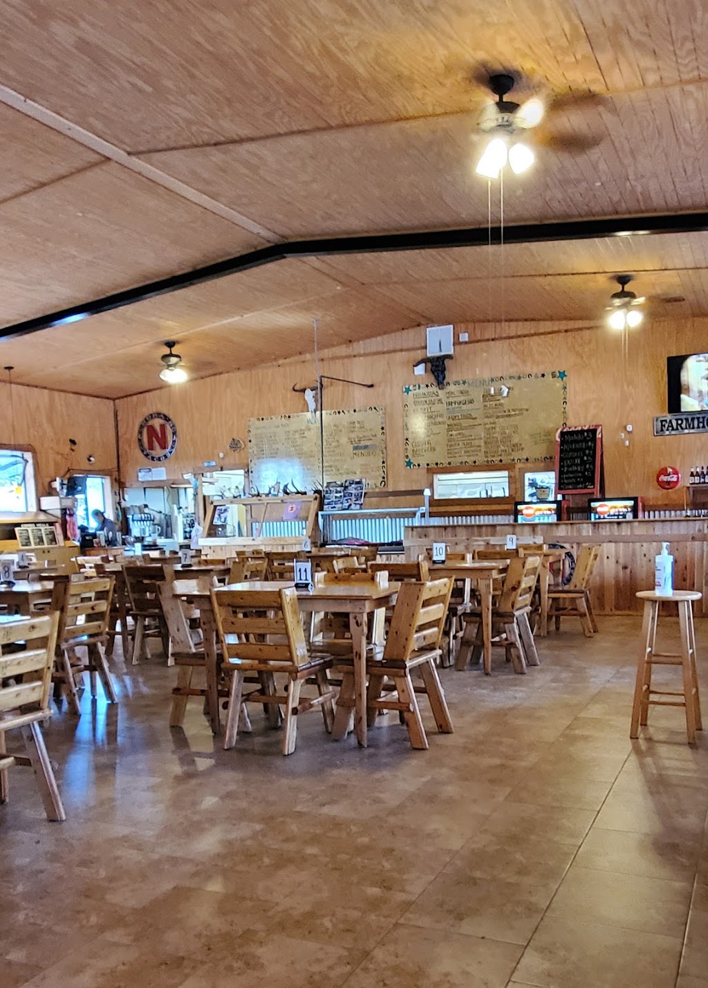 Matas Cafe | 1209 3rd St, Floresville, TX 78114, USA | Phone: (830) 393-8920