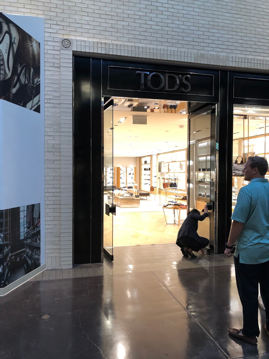 Tods | 8687 N US 75-Central Expy 1000 Suite 1312, Dallas, TX 75225, USA | Phone: (214) 363-6600