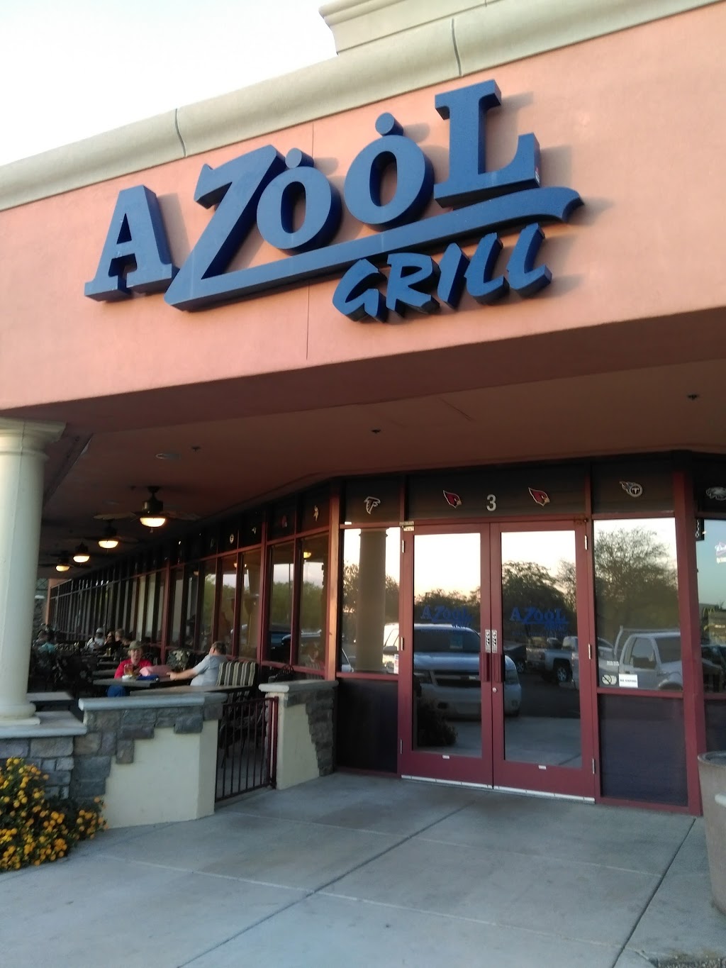 Turf Paradise Azool Grill | 3134 W Carefree Hwy, Phoenix, AZ 85086, USA | Phone: (623) 582-1083