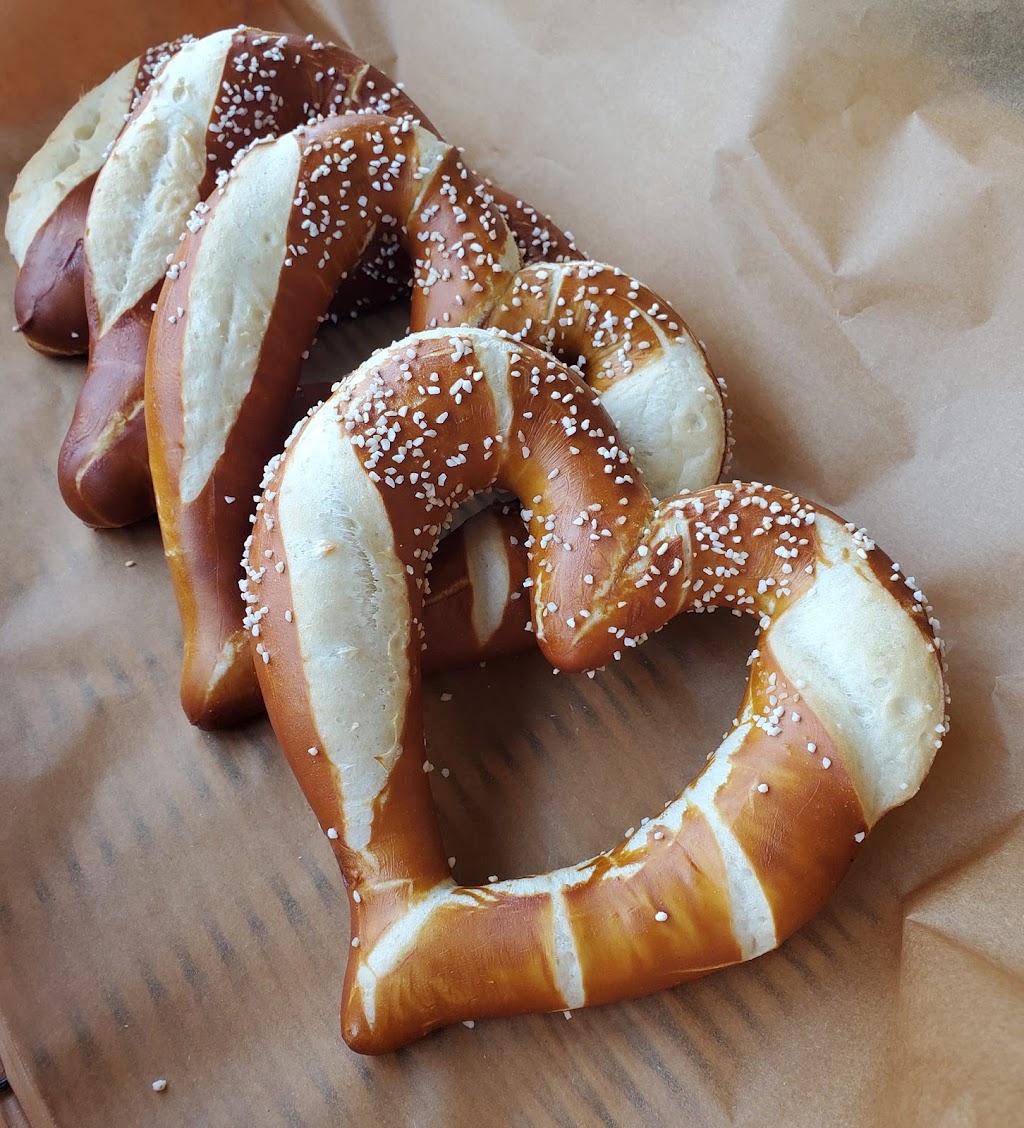 Akis BreadHaus | 2506 NE Central Ave, Minneapolis, MN 55418, USA | Phone: (612) 578-7897