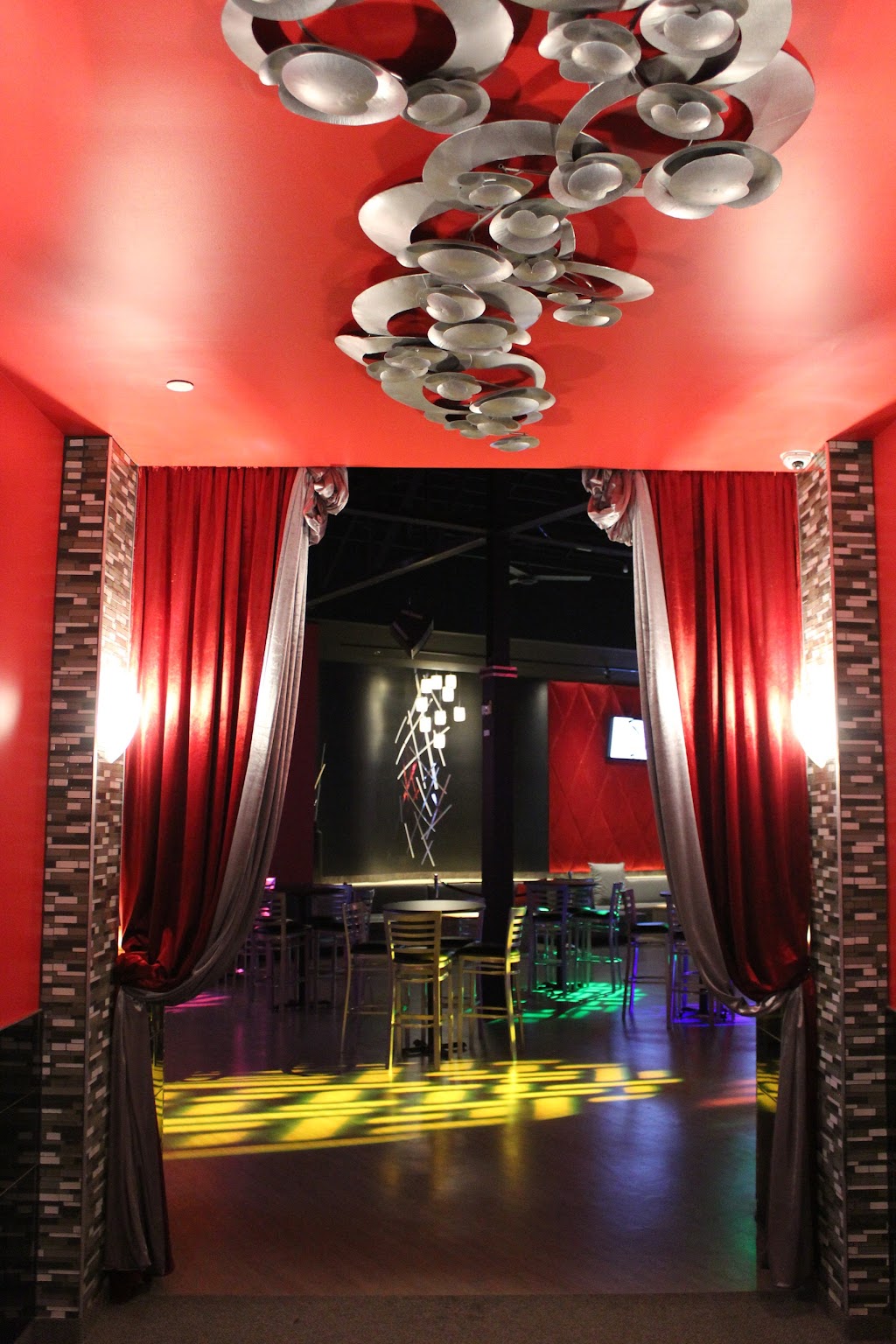 Boogie Fever Cafe & Disco | 22901 Woodward Ave, Ferndale, MI 48220, USA | Phone: (248) 541-1600