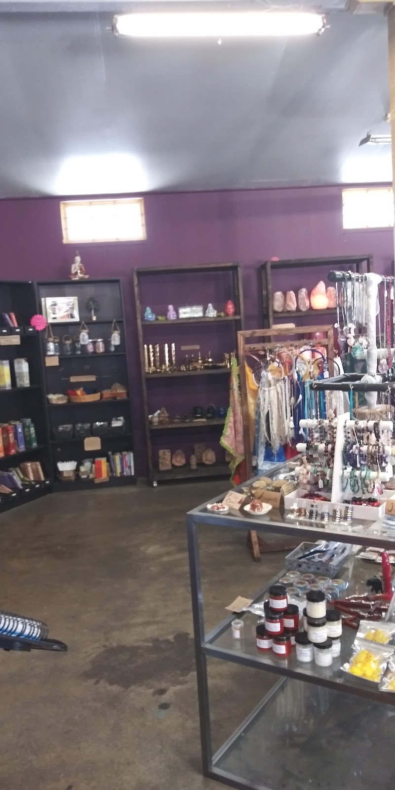 GypsyLuv - For Crystals, Tarot, & Healings | 844 E Mission Blvd, Pomona, CA 91766, USA | Phone: (909) 622-7800