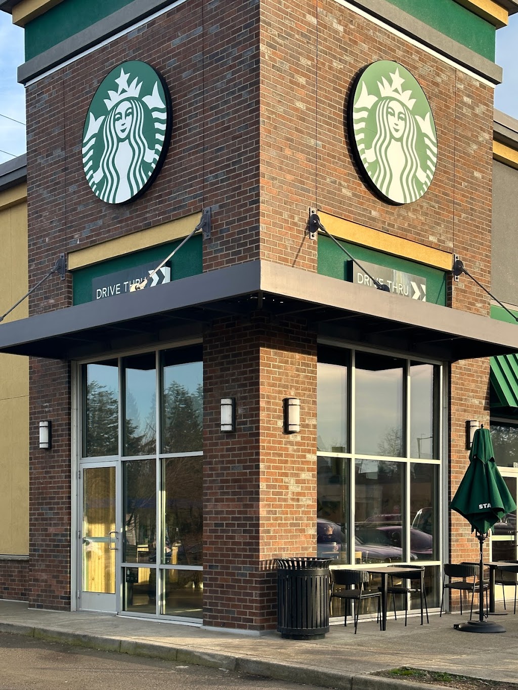 Starbucks | 1075 SW 1st Ave, Canby, OR 97013, USA | Phone: (503) 313-8798