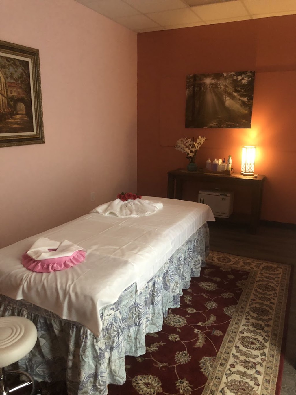 W Rose Massage | 14502 Spring Cypress Rd, Cypress, TX 77429, USA | Phone: (832) 843-7603