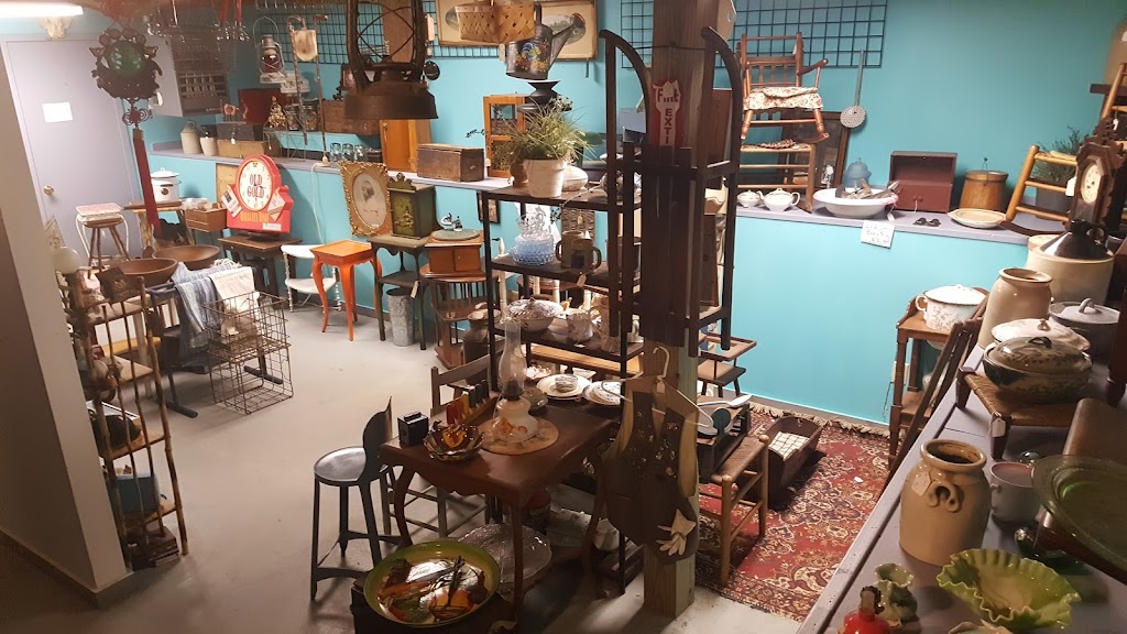 Black Sheep Antique Center | 7608 Western Turnpike, Delanson, NY 12053, USA | Phone: (518) 895-2983