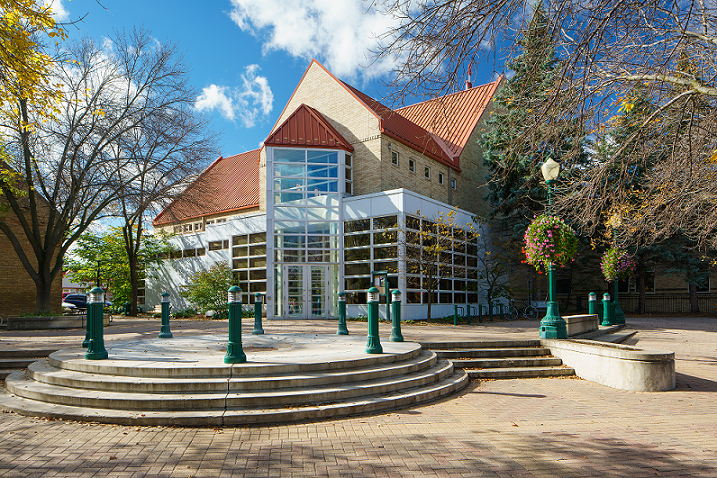 Chaska City Hall | 1 City Hall Plaza, Chaska, MN 55318, USA | Phone: (952) 448-9200