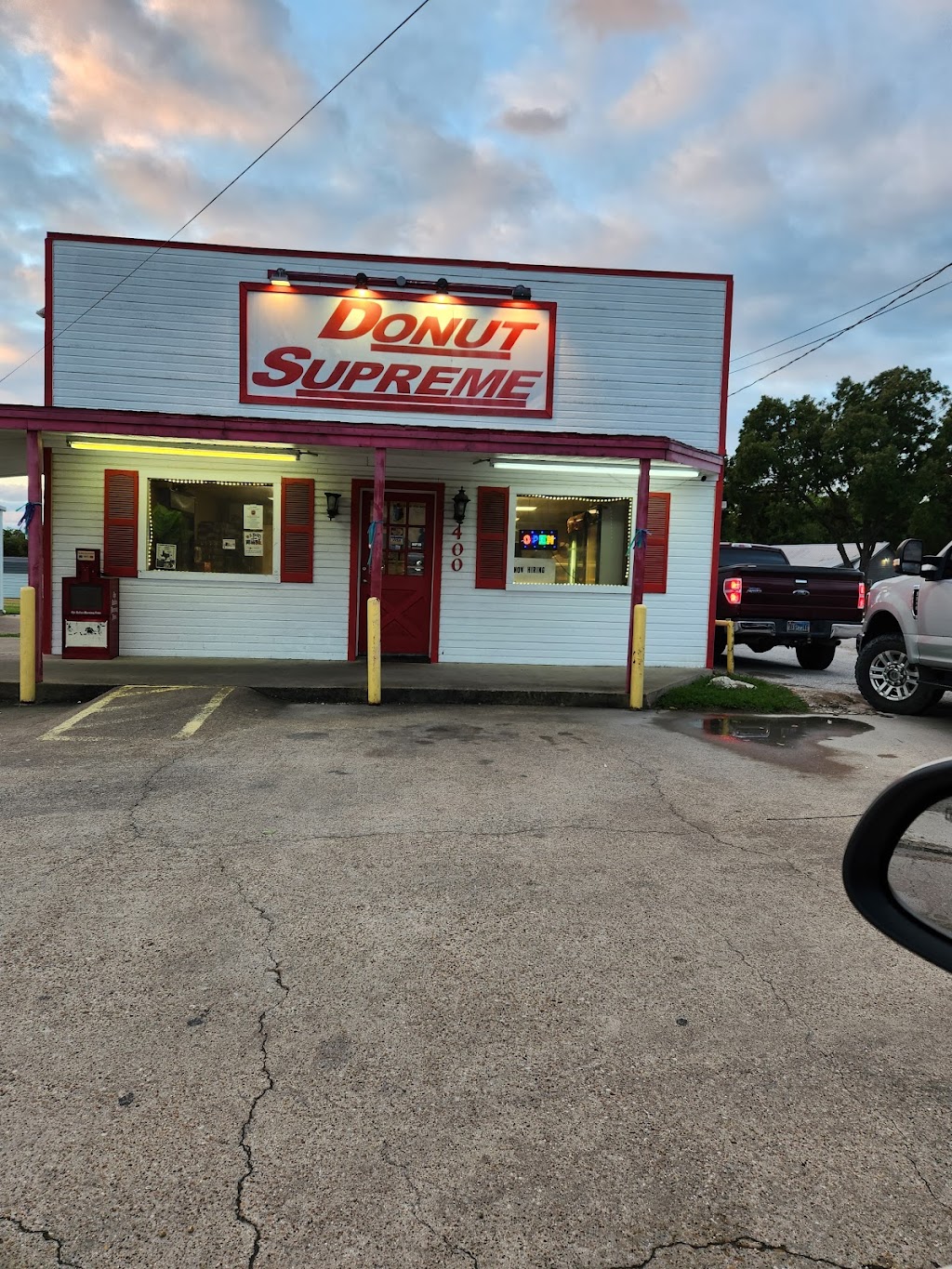 Donut Supreme | 400 E Trunk St, Crandall, TX 75114 | Phone: (972) 472-8408