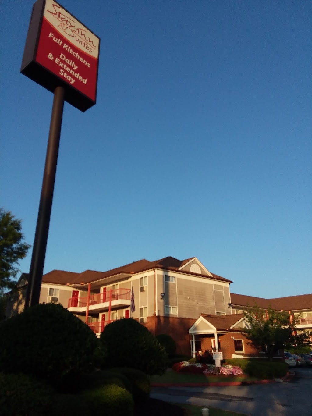 Stay Inn & Suites | 7465 Davidson Pkwy S, Stockbridge, GA 30281, USA | Phone: (770) 507-4700