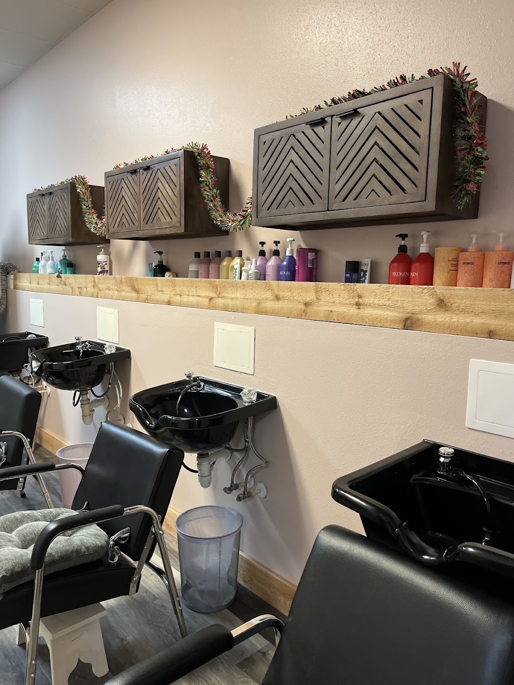 Southern Beauty Salon | 8313 Lockwood Ridge Rd, Sarasota, FL 34243, USA | Phone: (941) 777-4414