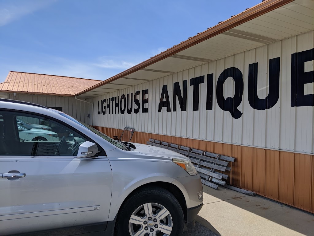 Lighthouse Antique Mall | 19130 W Frontage Rd, Raymond, IL 62560, USA | Phone: (217) 742-7576