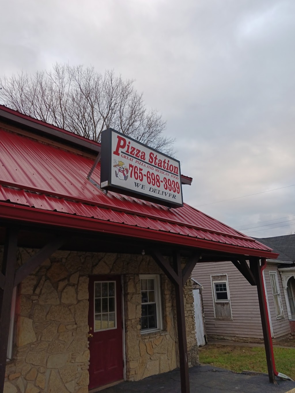 Pizza Station | 131 Washington St, Laurel, IN 47024, USA | Phone: (765) 698-3939