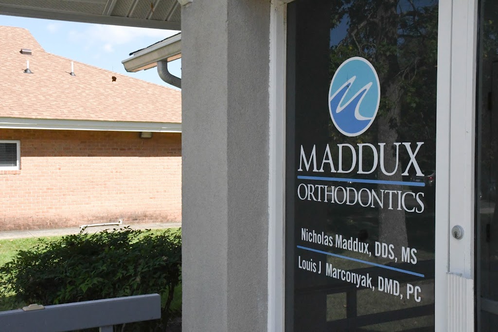 Maddux Orthodontics | 351 Edwin Dr #104, Virginia Beach, VA 23462 | Phone: (757) 499-3530