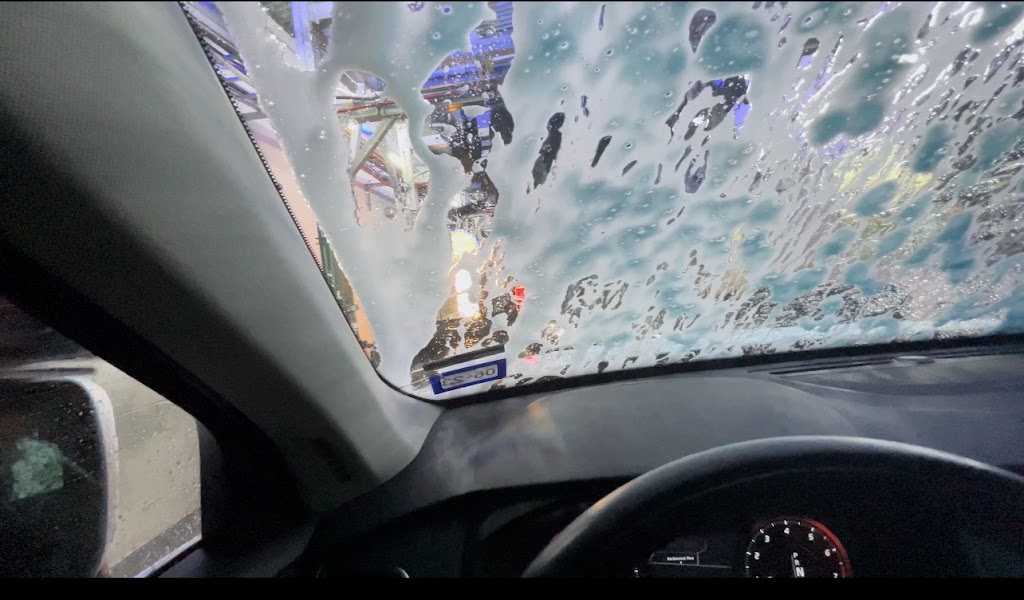 WhiteWater Express Car Wash Hutto | 300 Ed Schmidt Blvd, Hutto, TX 78634, USA | Phone: (512) 759-8066