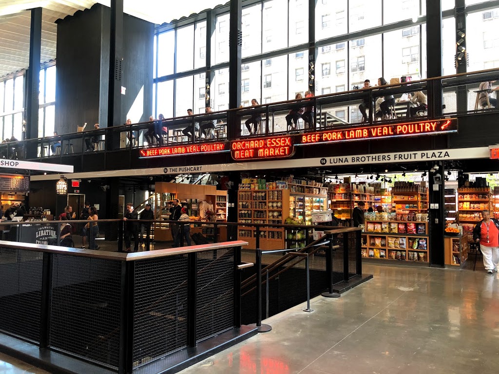 Luna Brothers Fruit Plaza | 88 Essex St, New York, NY 10002, USA | Phone: (212) 254-0796