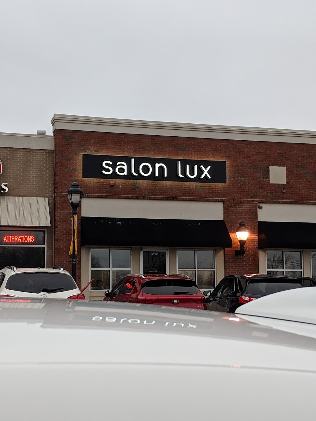 Salon Lux LLC | 55100 Van Dyke Ave, Shelby Township, MI 48316 | Phone: (586) 781-6589
