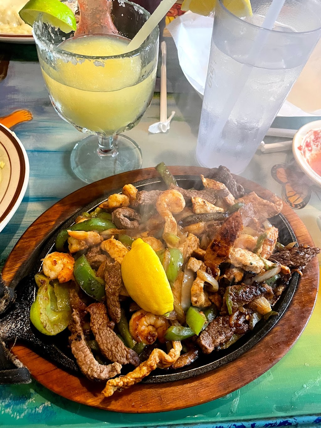 El Rancho | 7755 Magnolia Beach Rd # D, Denham Springs, LA 70726, USA | Phone: (225) 665-7886