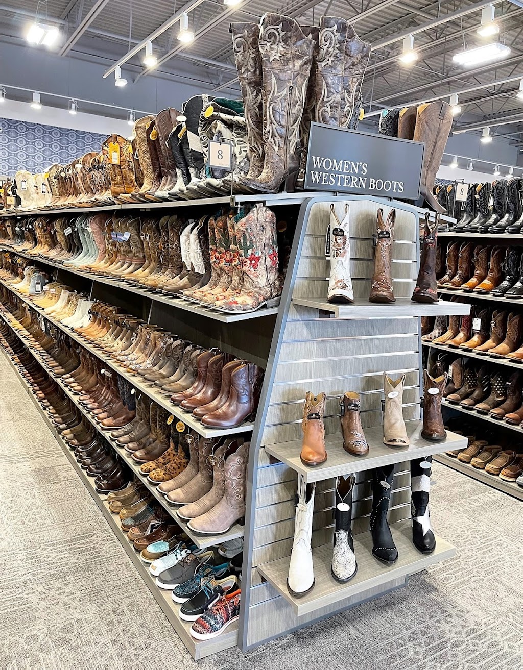 Boot Barn | 120 W Debbie Ln Ste 300, Mansfield, TX 76063, USA | Phone: (682) 341-9595