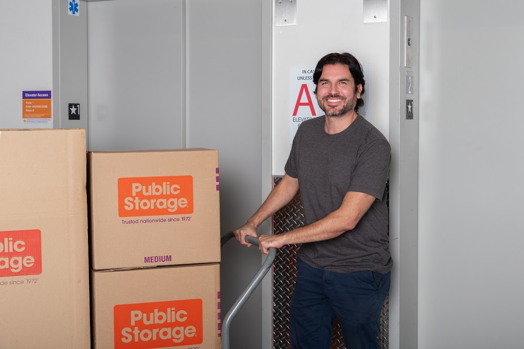 Public Storage | 3033 Lafayette St, Santa Clara, CA 95054, USA | Phone: (408) 933-9296