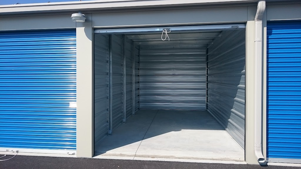 Storagemaxx | 130 East 4th Street &, 1501 W 1st St, Newton, KS 67114, USA | Phone: (316) 804-4207