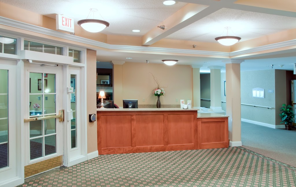 Woodbury Senior Living | 7012 Lake Rd, Woodbury, MN 55125, USA | Phone: (651) 735-6000