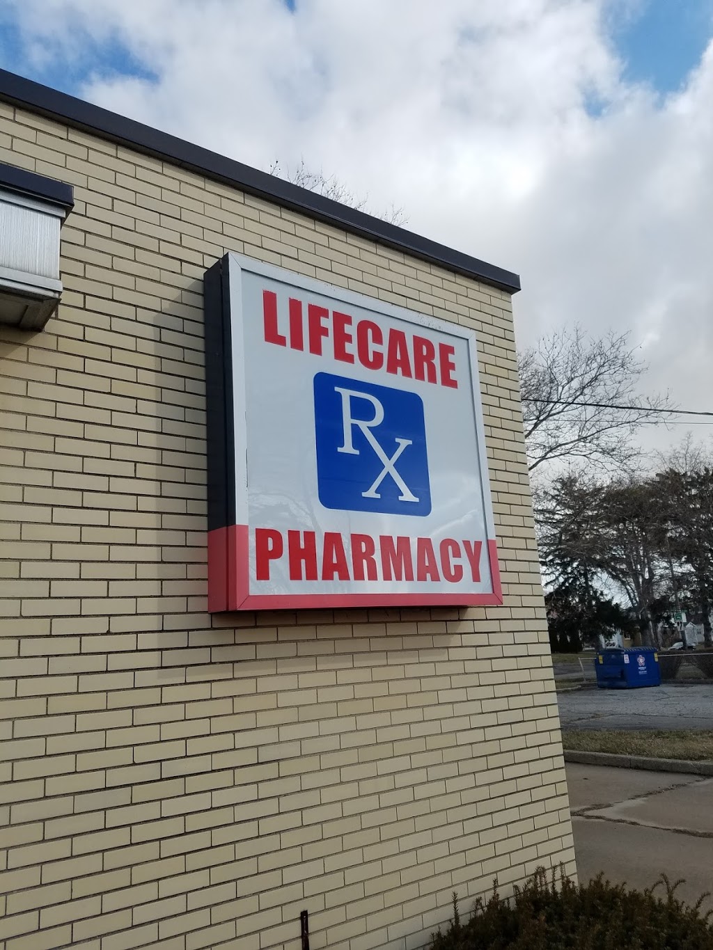 Lifecare Pharmacy | 4730 N Summit St, Toledo, OH 43611, USA | Phone: (419) 720-0055