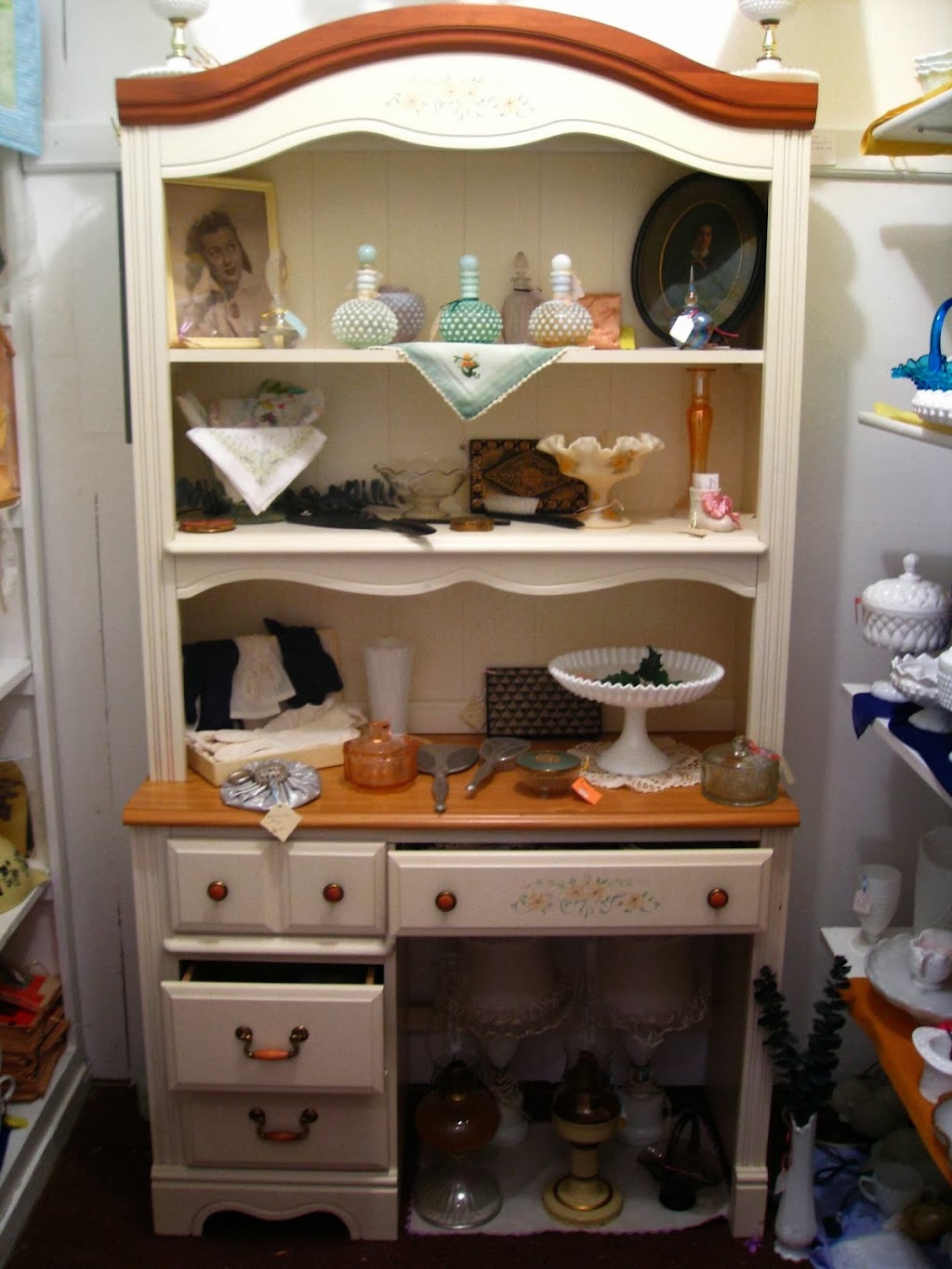 Treasures of Yesteryear Antique Shop | 2277 High St, Cañon City, CO 81212, USA | Phone: (719) 275-7946